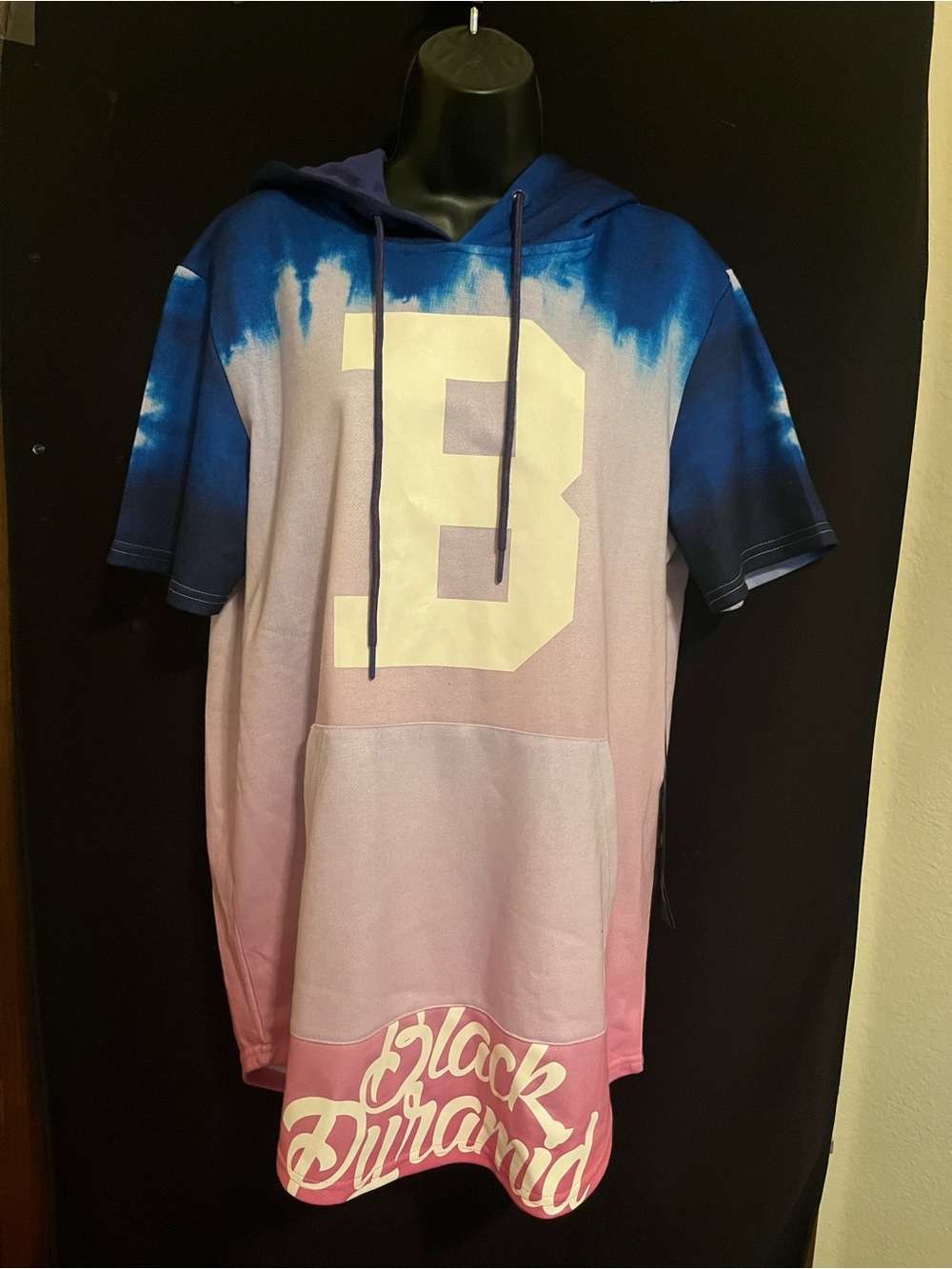 Black Pyramid Men blue & Pink Tie-Dye Short Sleeve Hoodie